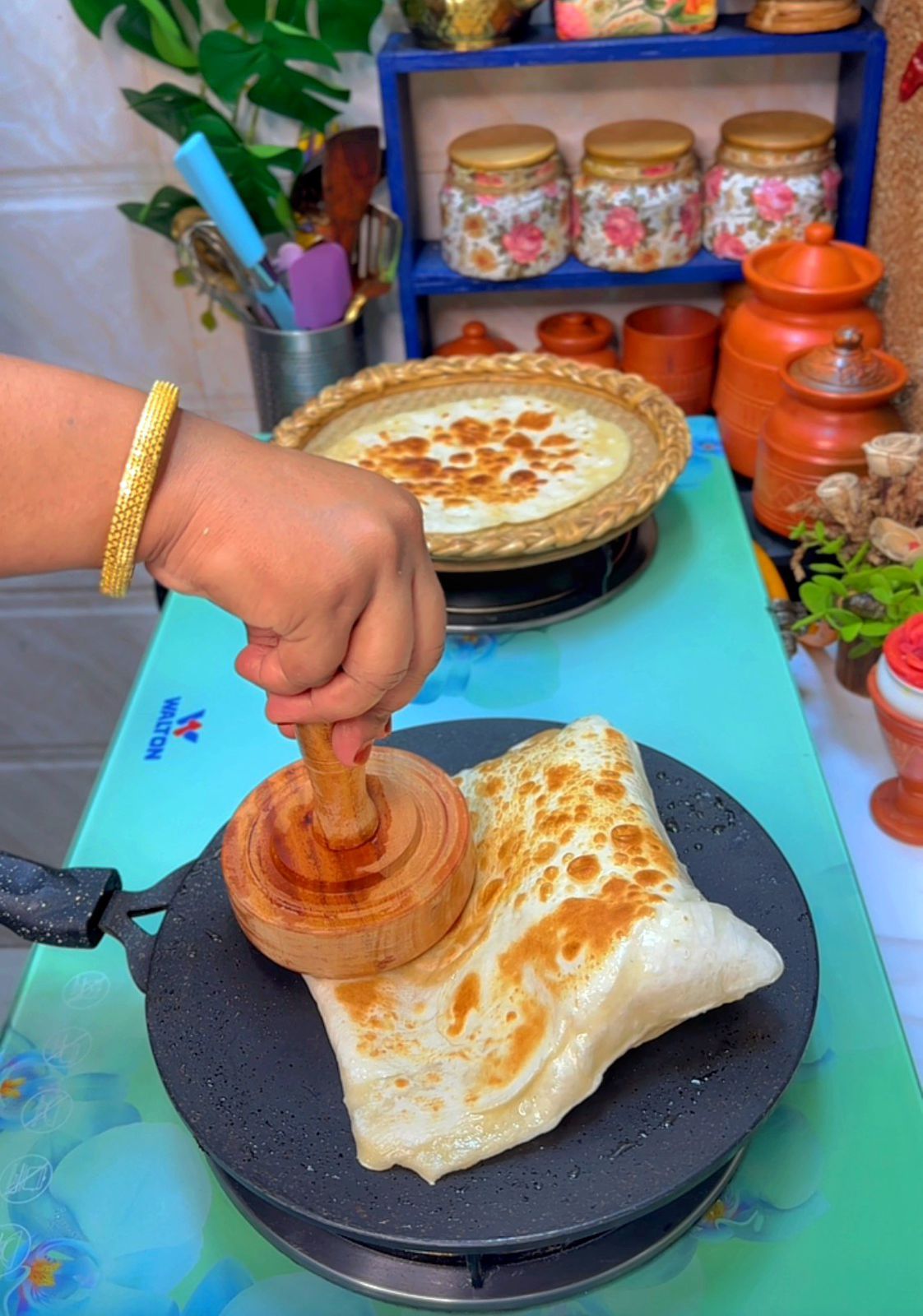 Special Kitchen Combo: 5PCS Pot Stand with Paratha & Bharta{RB-17/07}